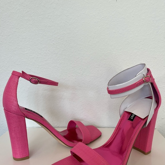 NINE WEST (MARRIE2)•MEDIUM PINK•SIZE: 9.5M - Picture 2 of 8